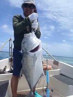 ポンペイで釣り上げられたGT(ロウニンアジ)