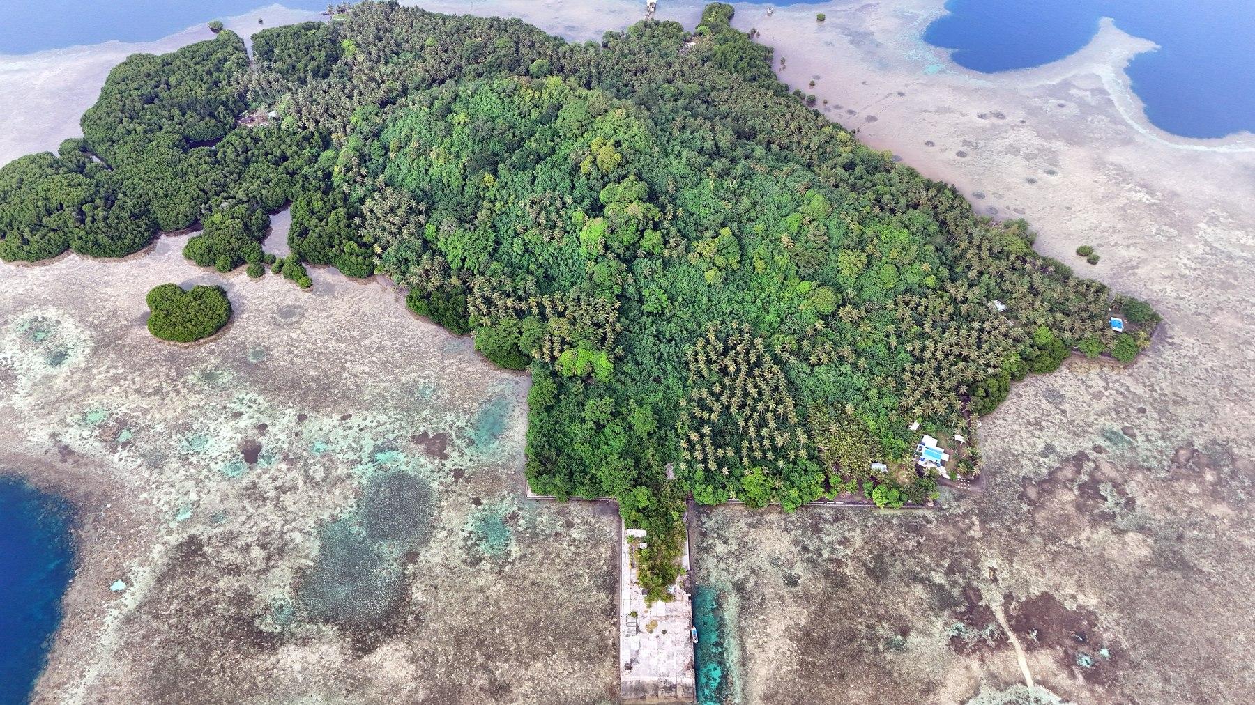 ランガル島に残る日本統治時代の戦跡